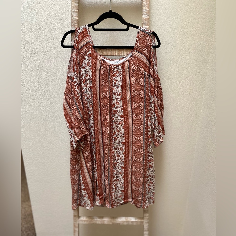 3/4 sleeve cold shoulder dress